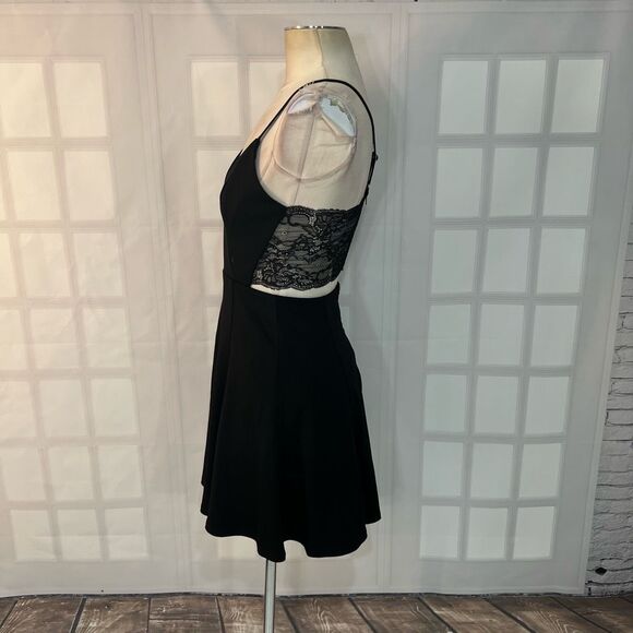 Lush Lulus Black Perfect Evening Lace Skater Mini Dress Small NWT - Picture 9 of 11